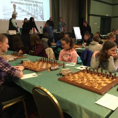 B2595E37-BAA4-47CC-AB1A-9364A21B4206