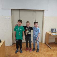 4